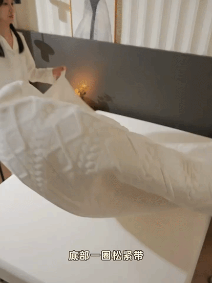 1764429953913094.gif